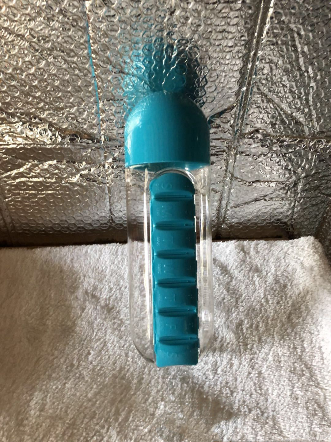 Water Bottle With Pillbox Plastic Drink Bottle with Medicine Pills Box Travel 7 Days Drug Organizer Drinking Container
